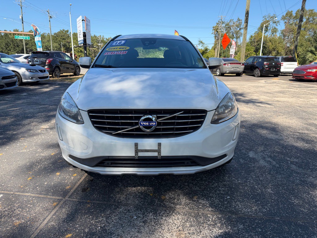 2016 Volvo XC60 Image 8