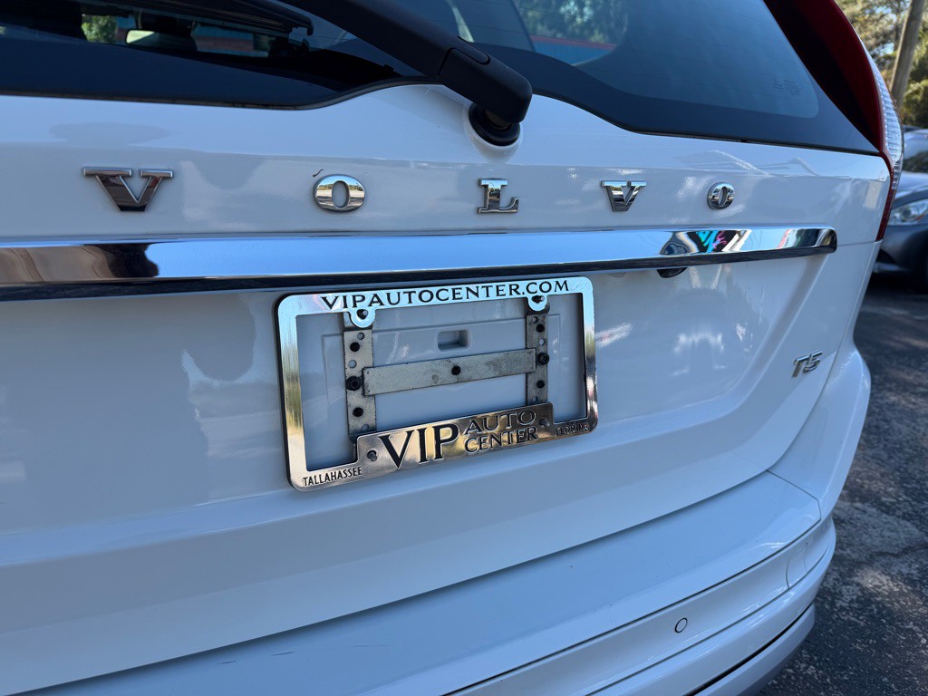 2016 Volvo XC60 Image 11