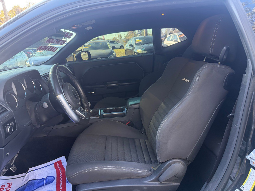 2014 Dodge Challenger Image 10