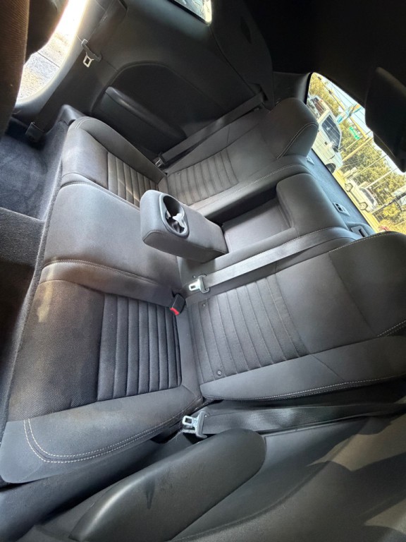 2014 Dodge Challenger Image 18