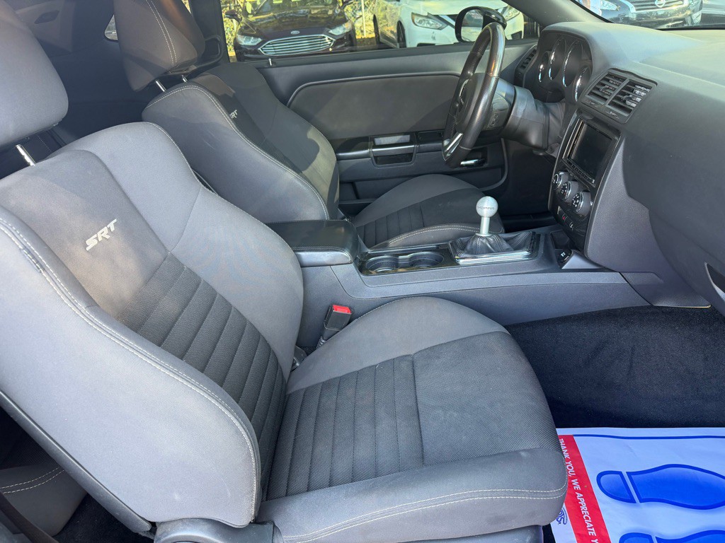 2014 Dodge Challenger Image 20