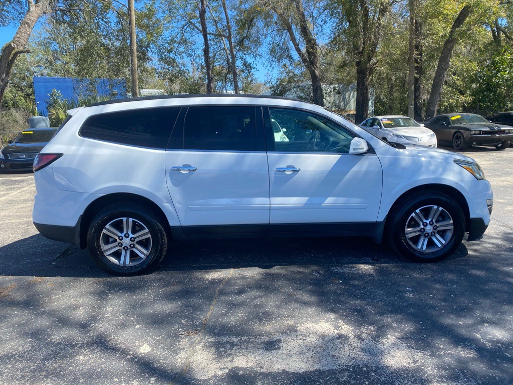 2017 Chevrolet Traverse Image 6