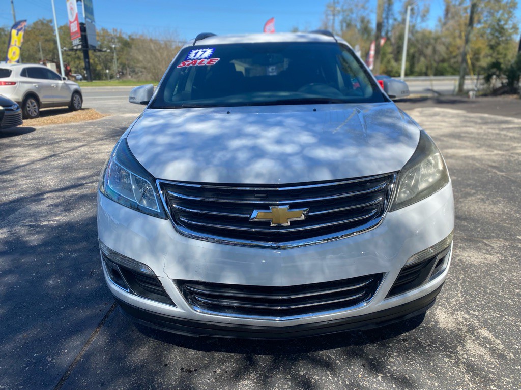 2017 Chevrolet Traverse Image 8