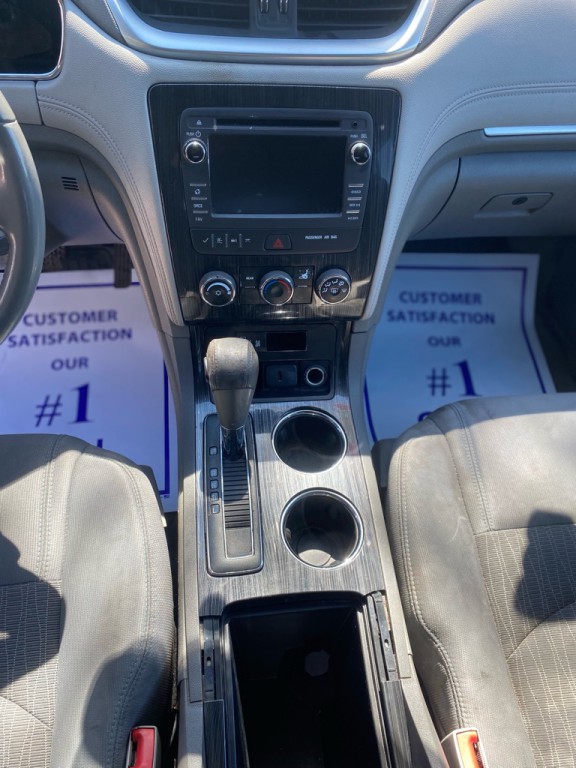 2017 Chevrolet Traverse Image 11