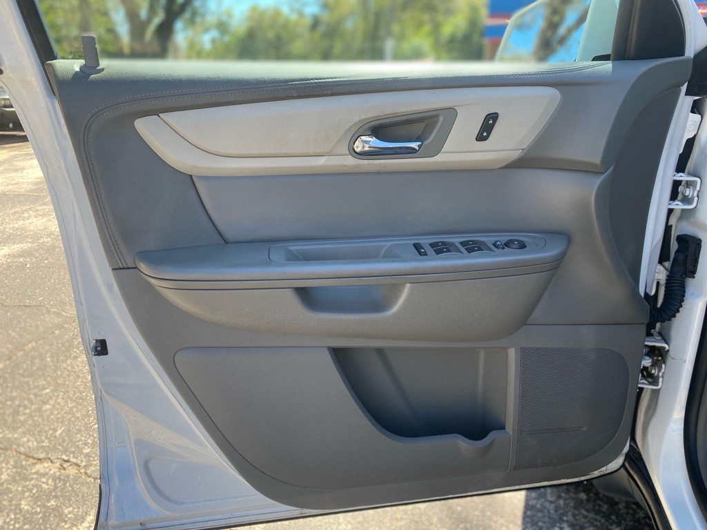 2017 Chevrolet Traverse Image 13