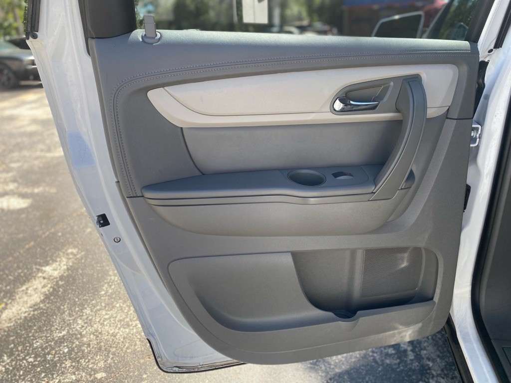 2017 Chevrolet Traverse Image 15