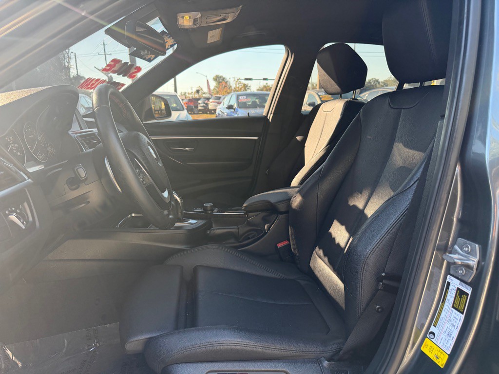 2016 BMW 3 Series Image 8