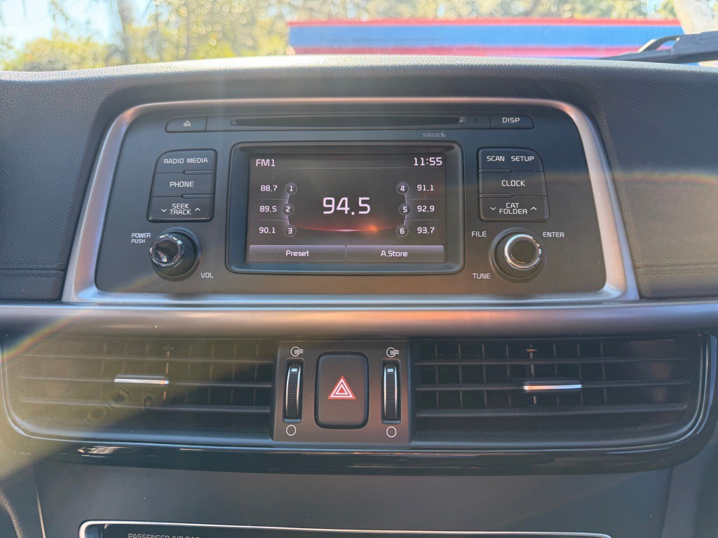 2016 Kia Optima Image 25