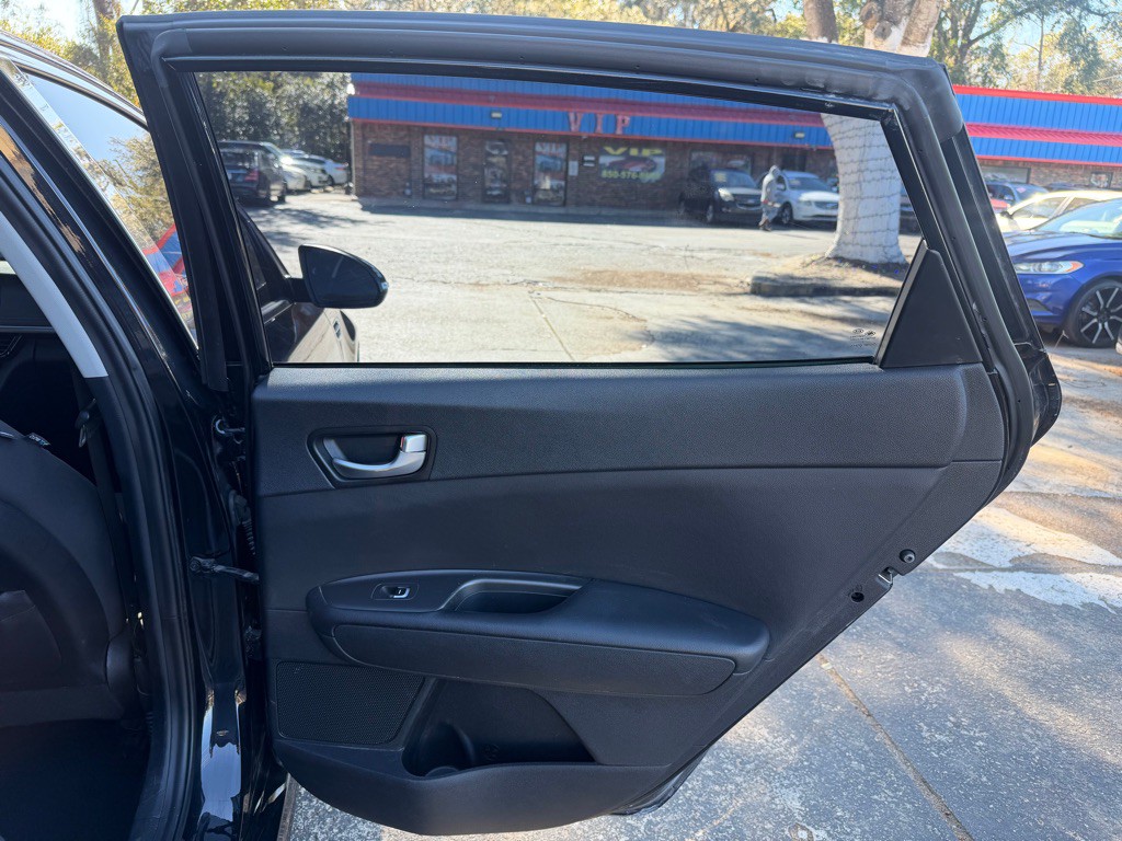 2016 Kia Optima Image 32