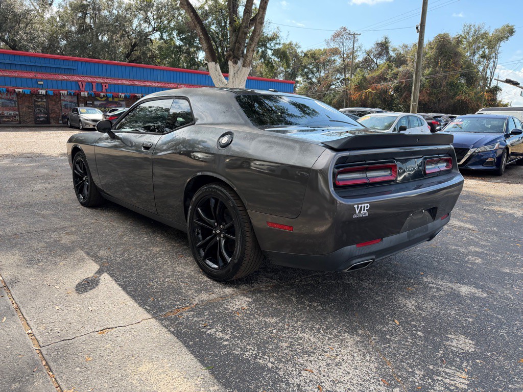 2018 Dodge Challenger Image 3