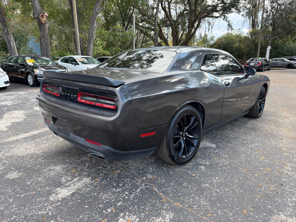 2018 Dodge Challenger Image 8