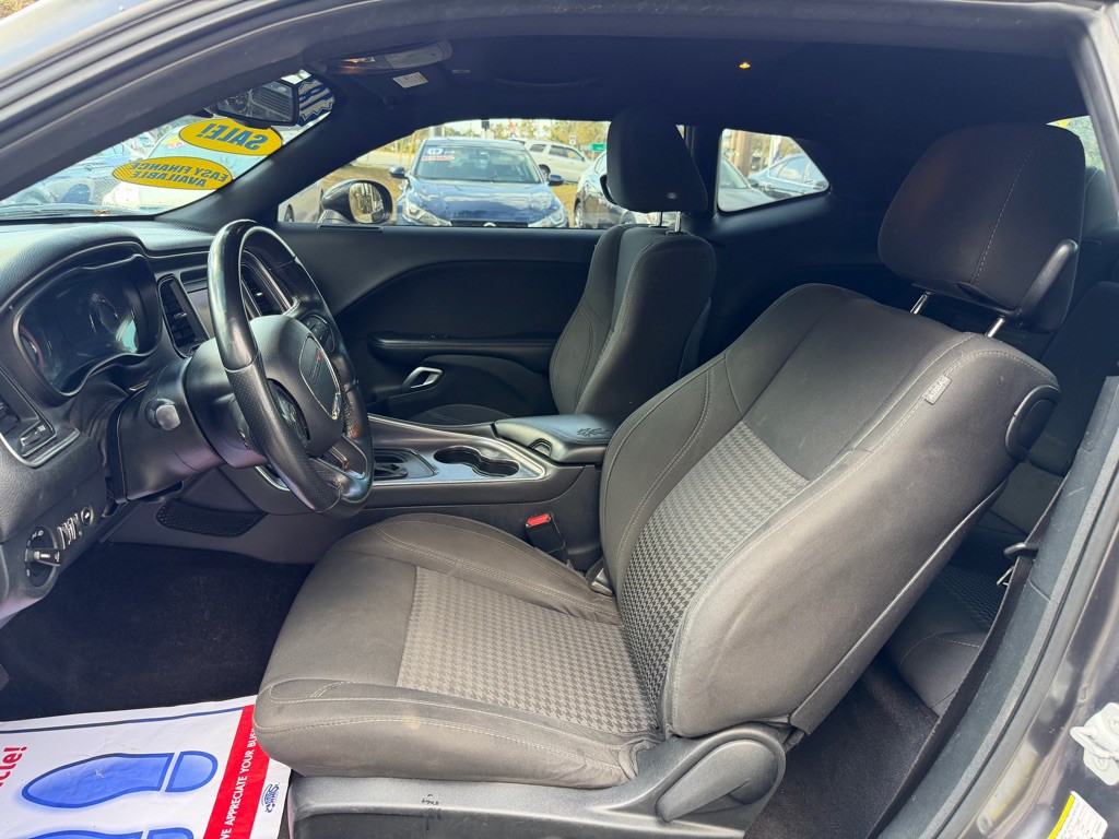 2018 Dodge Challenger Image 15