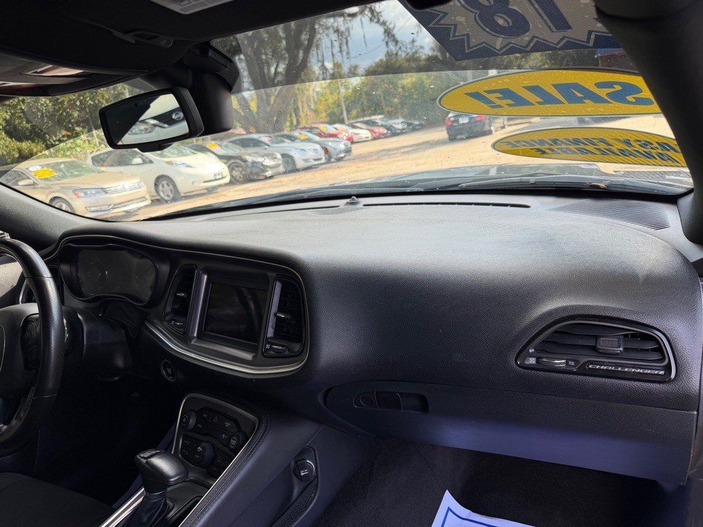 2018 Dodge Challenger Image 30