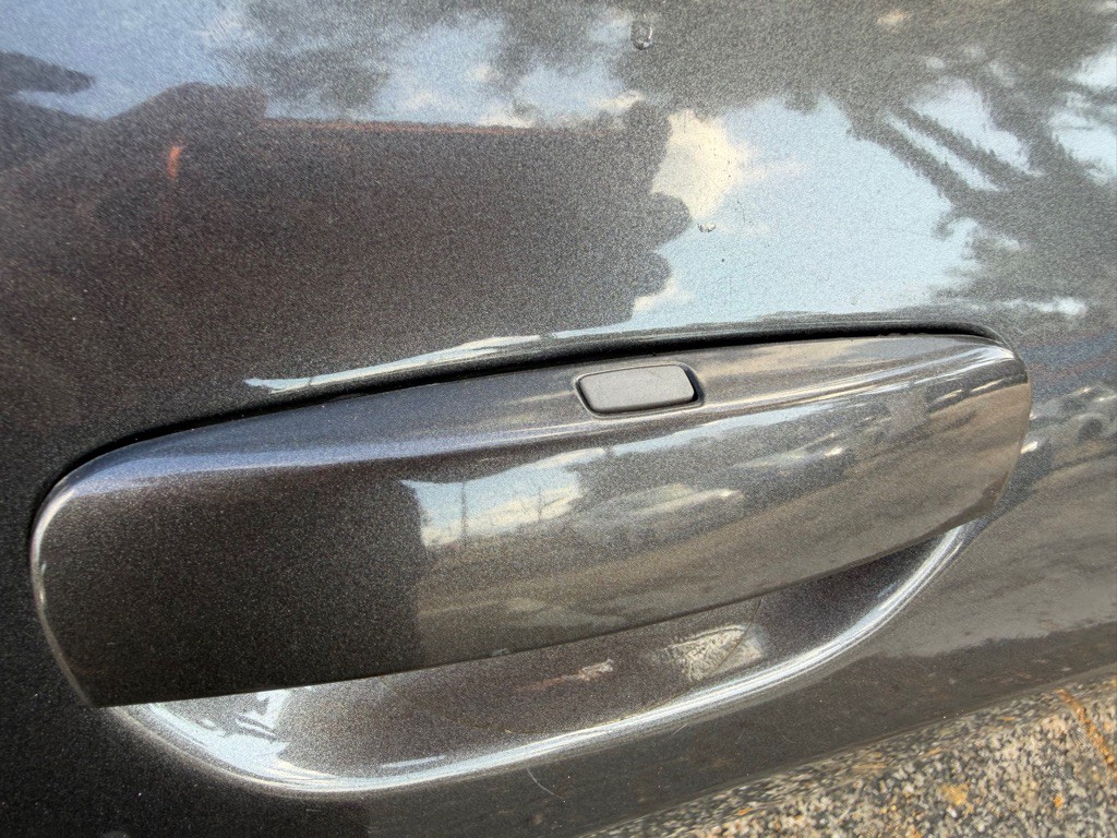 2018 Dodge Challenger Image 32