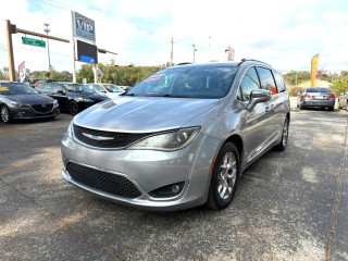 Image for 2018 Chrysler Pacifica Limited ID: 7007347
