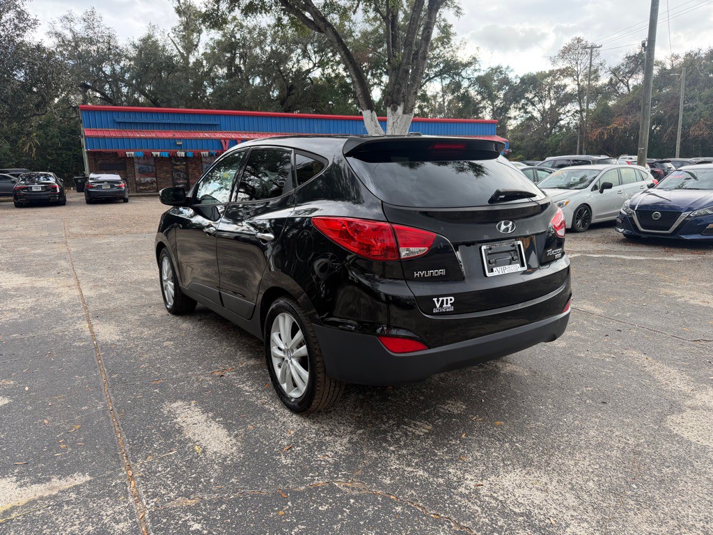 2013 Hyundai Tucson Image 3