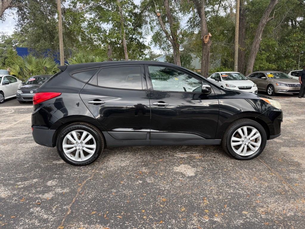 2013 Hyundai Tucson Image 9