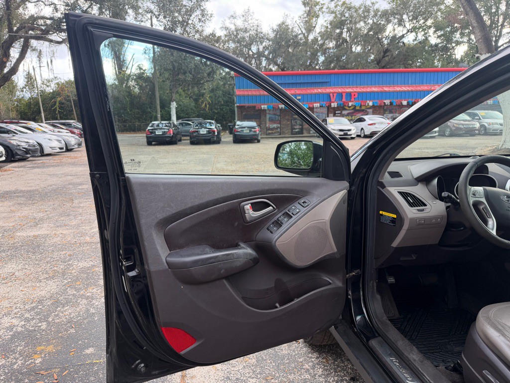 2013 Hyundai Tucson Image 13