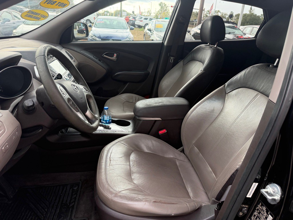 2013 Hyundai Tucson Image 14