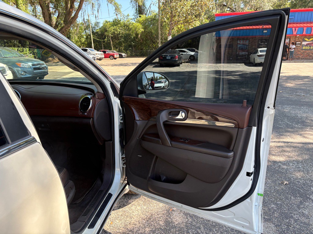 2013 Buick Enclave Image 10