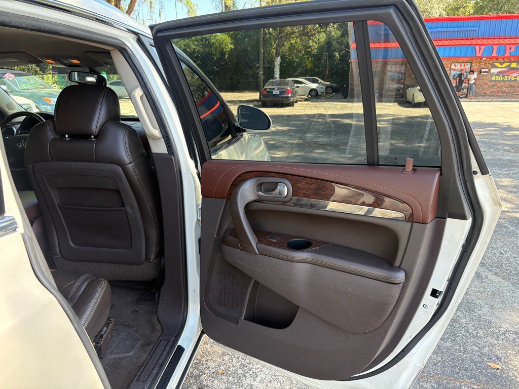2013 Buick Enclave Image 12