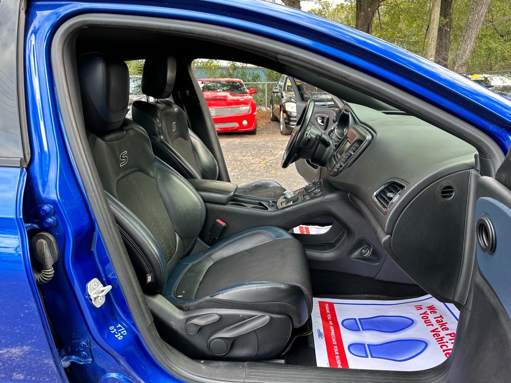 2015 Chrysler 200 Image 29