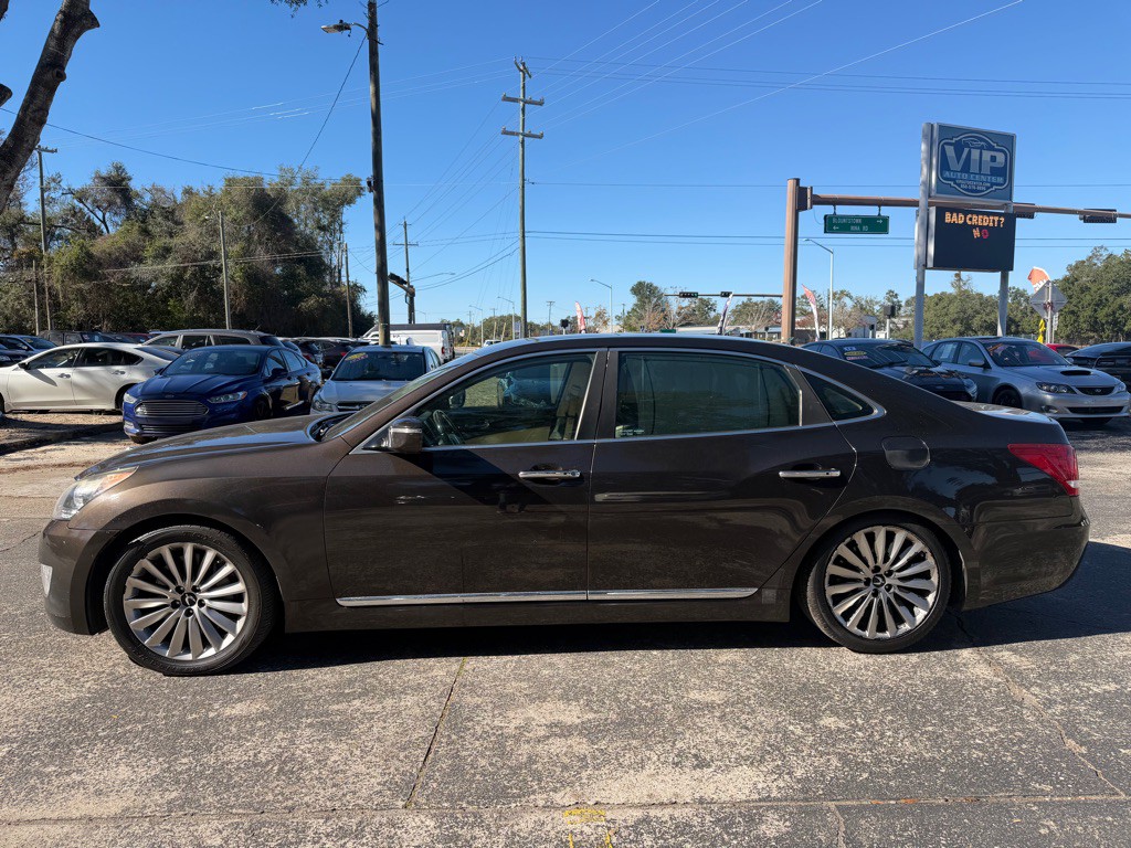 2016 Hyundai Equus Image 2