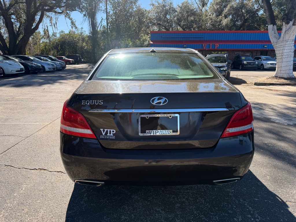 2016 Hyundai Equus Image 4