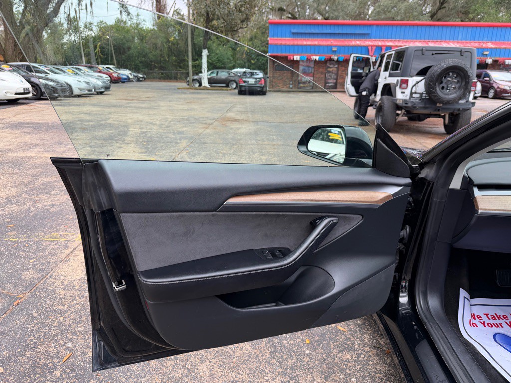 2022 Tesla Model 3 Image 15