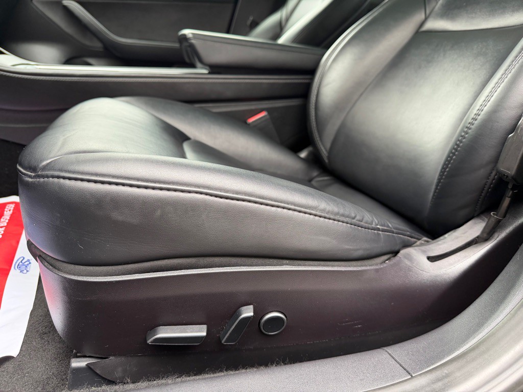 2022 Tesla Model 3 Image 16