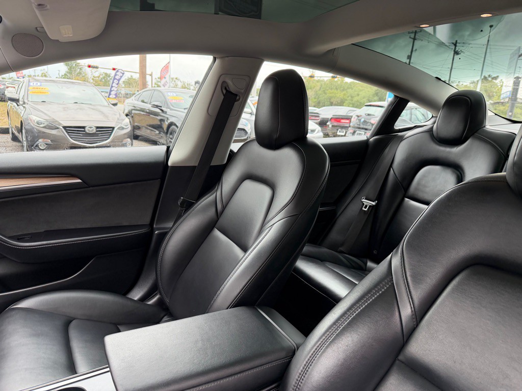 2022 Tesla Model 3 Image 19