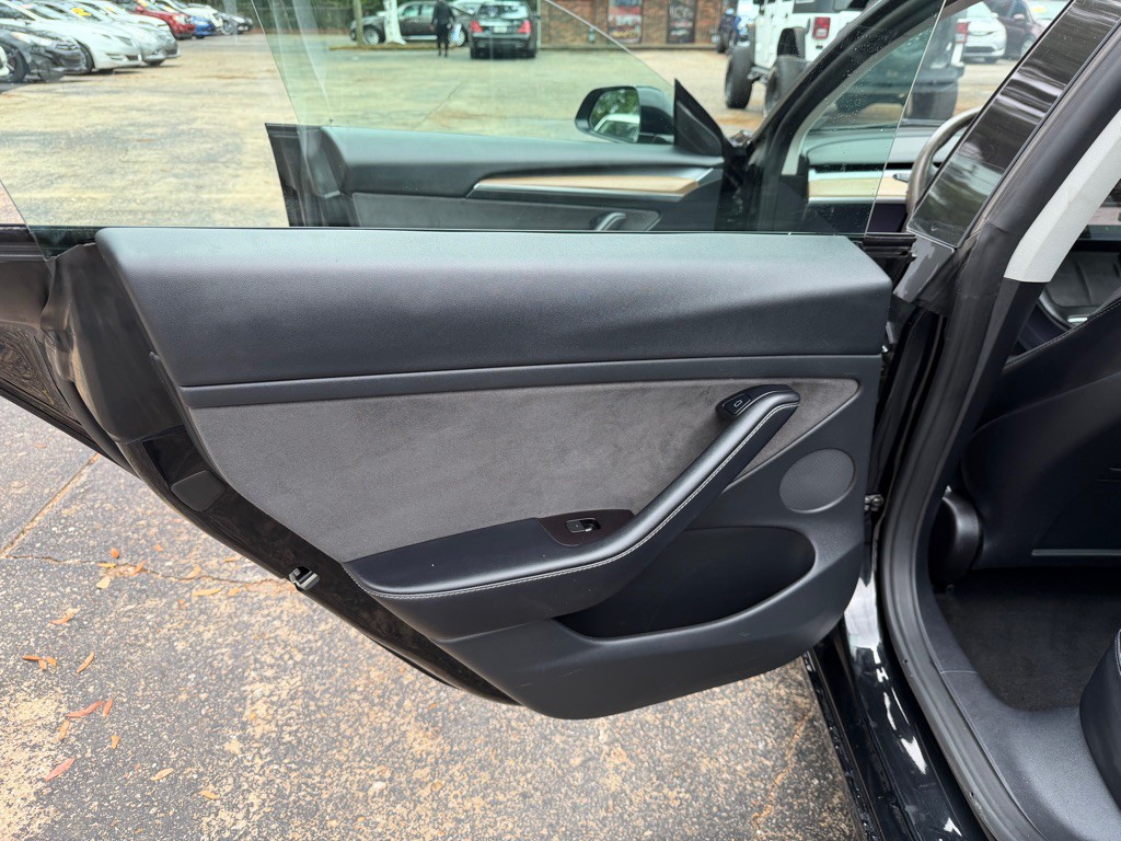 2022 Tesla Model 3 Image 21