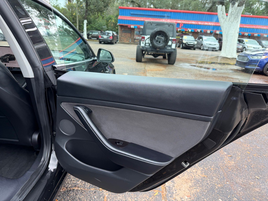 2022 Tesla Model 3 Image 24