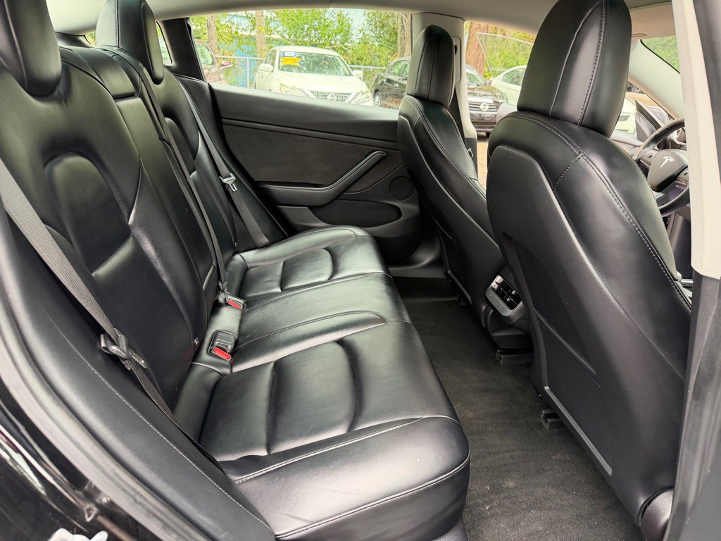 2022 Tesla Model 3 Image 25