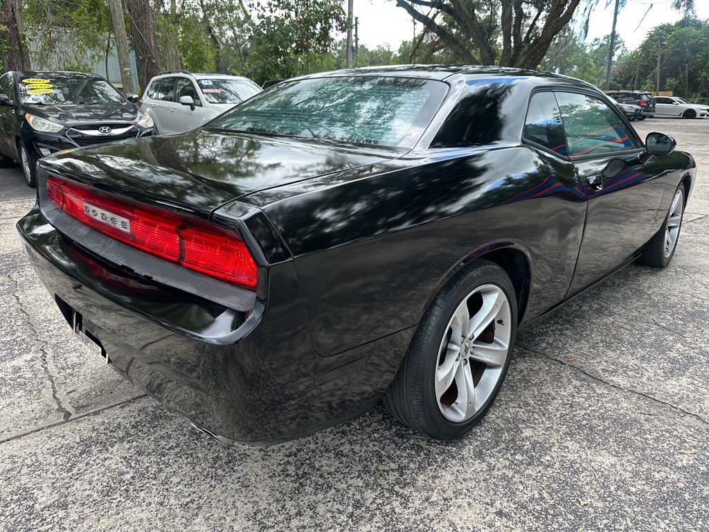 2013 Dodge Challenger Image 5