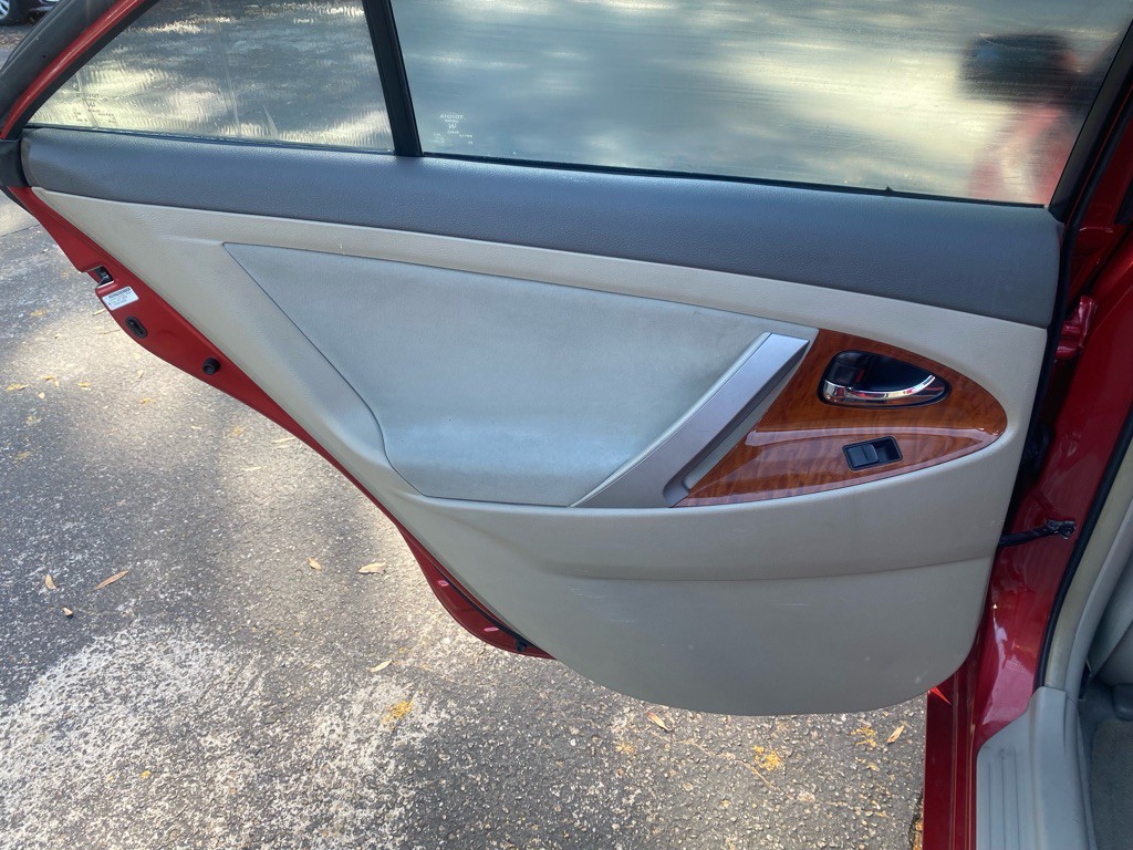 2009 Toyota Camry Image 16