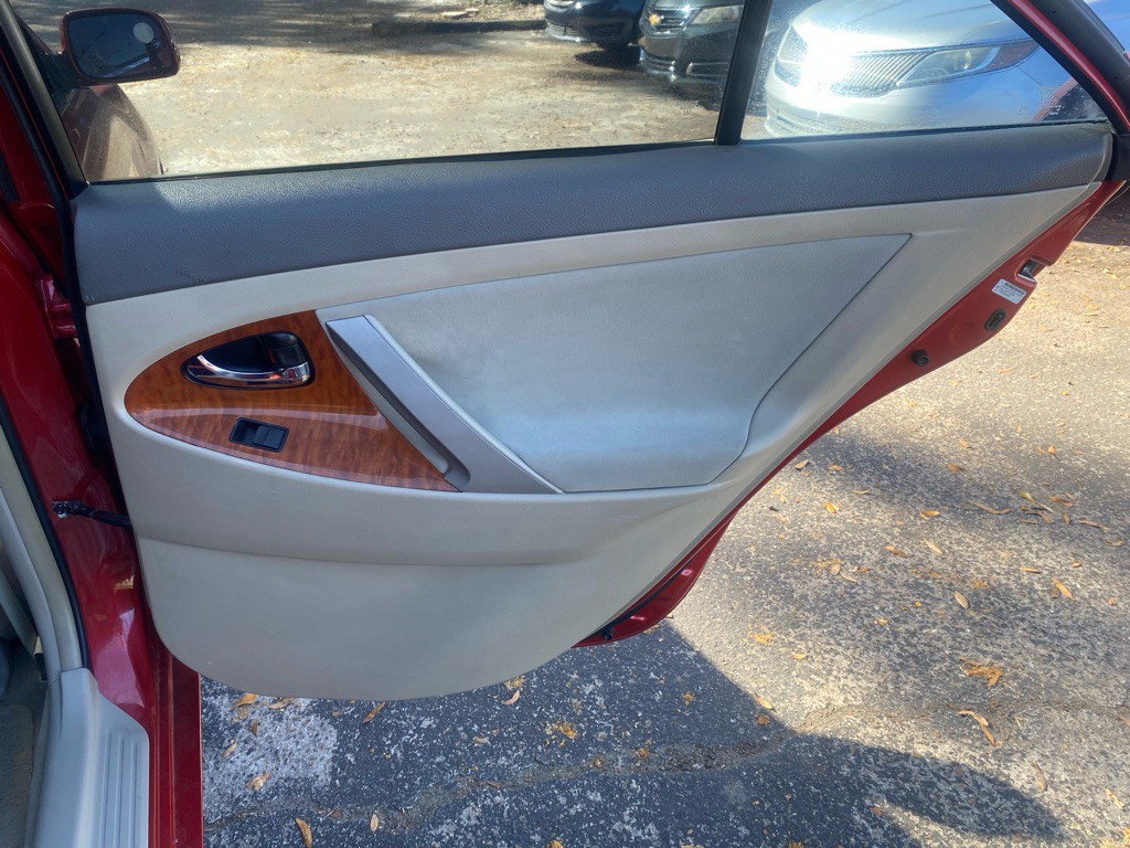 2009 Toyota Camry Image 19