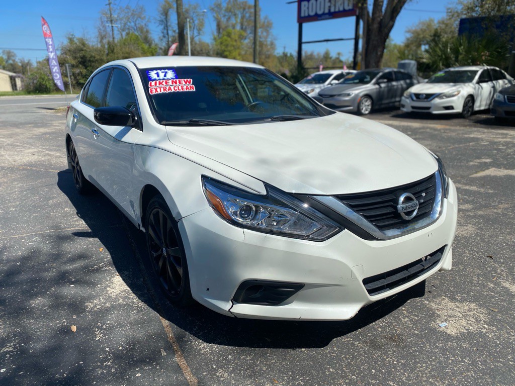 2017 Nissan Altima Image 7