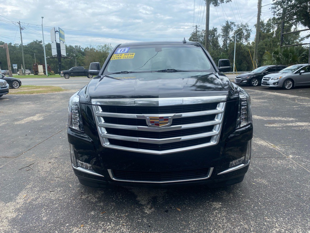 2015 Cadillac Escalade Image 2