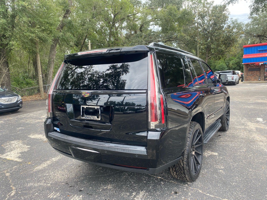 2015 Cadillac Escalade Image 5