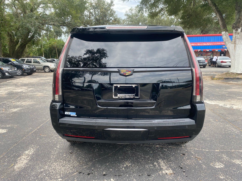 2015 Cadillac Escalade Image 6