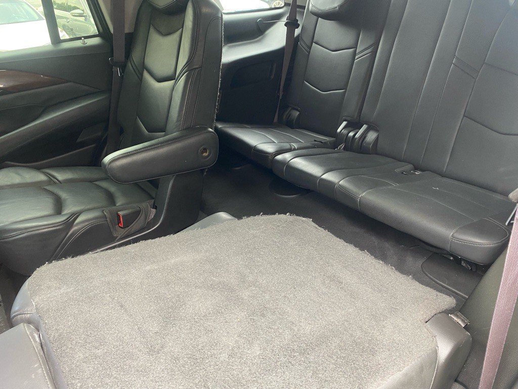 2015 Cadillac Escalade Image 15