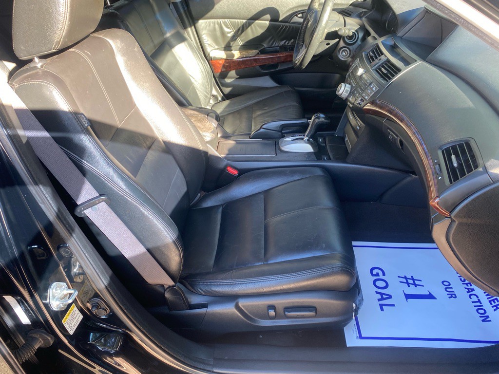 2012 Honda Crosstour Image 18