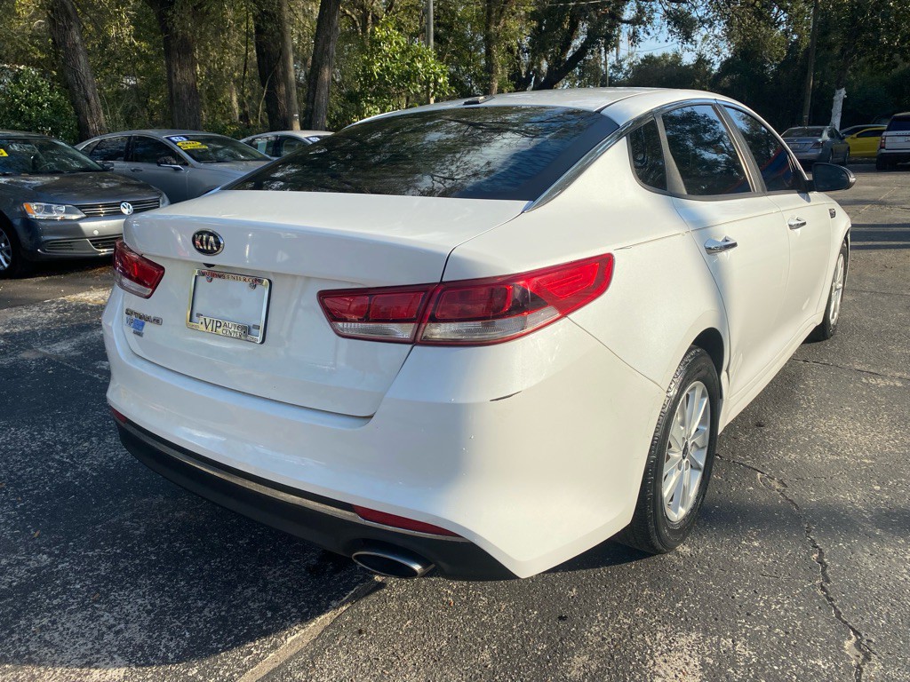 2017 Kia Optima Image 5