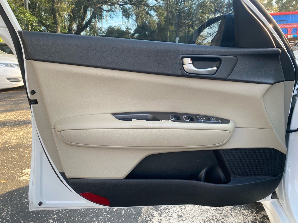 2017 Kia Optima Image 13