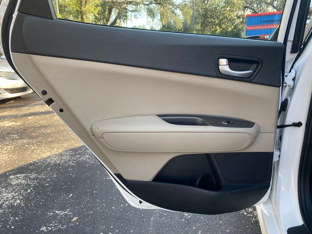 2017 Kia Optima Image 15