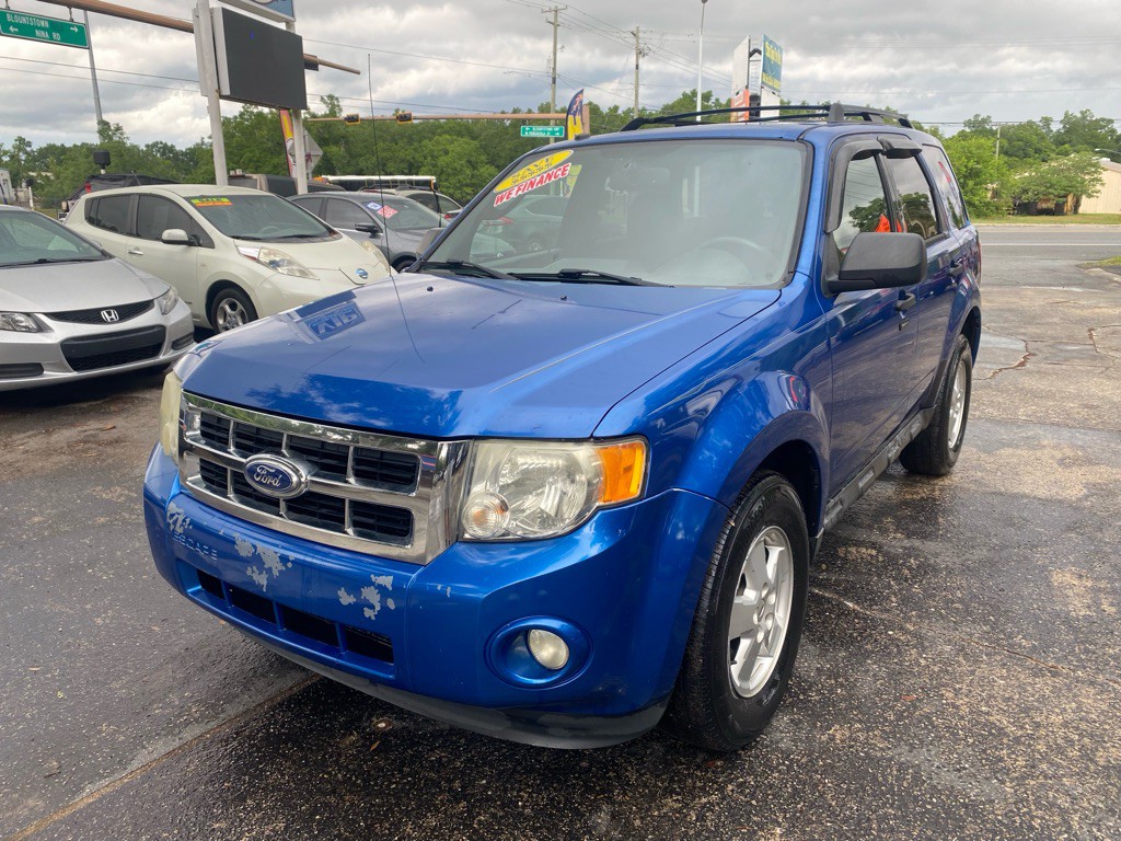 2011 Ford Escape Image 1