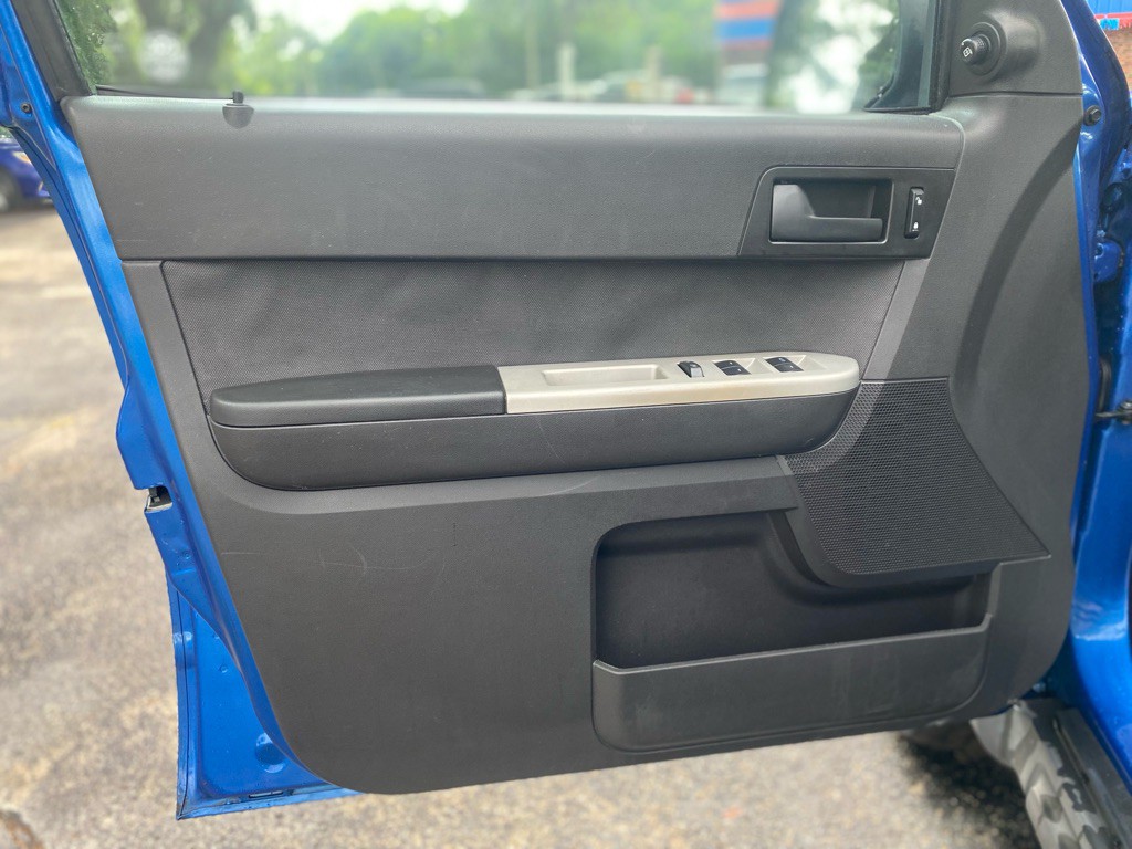 2011 Ford Escape Image 13