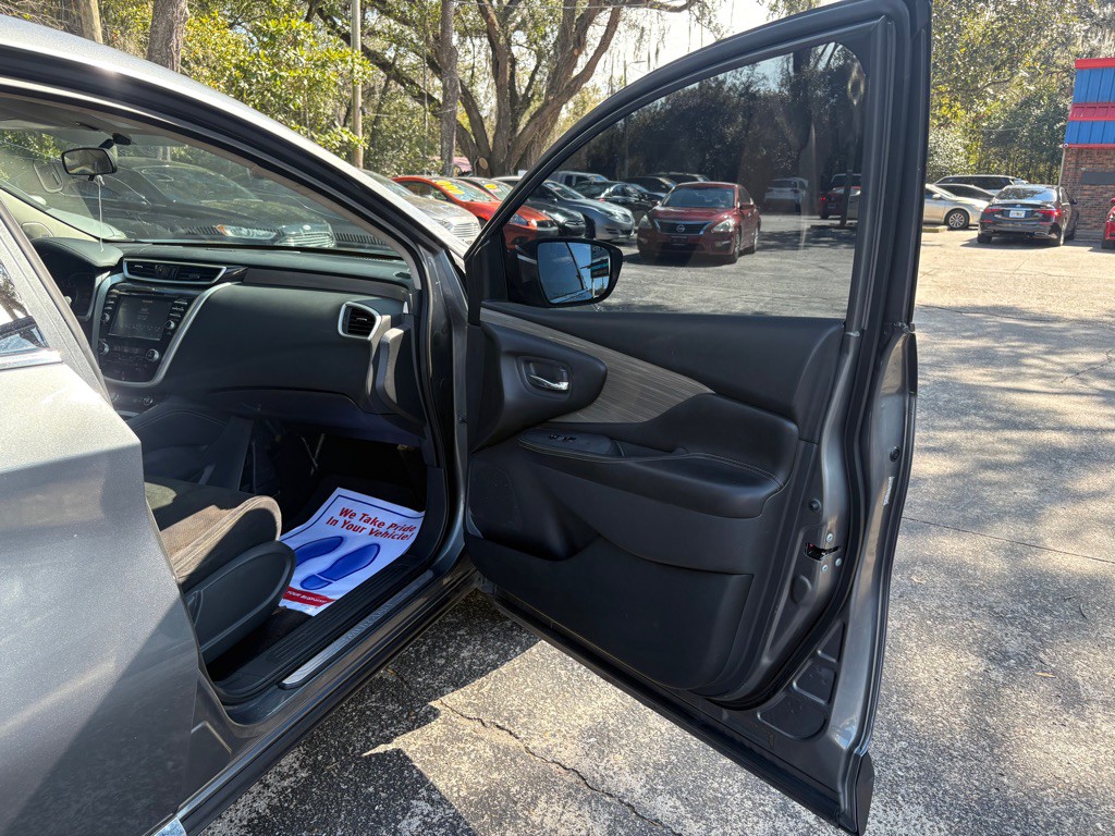 2018 Nissan Murano Image 16