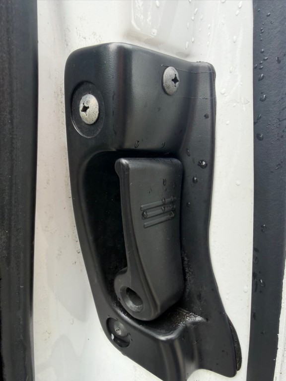 2012 Nissan Frontier Image 15